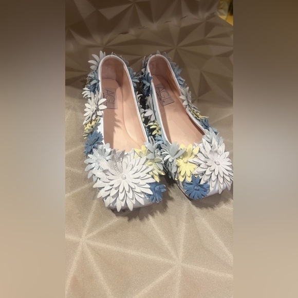 Agl Shoes - NWT AGL Leather Flower Ballerina Flats – Sizes EU 36 & EU 41